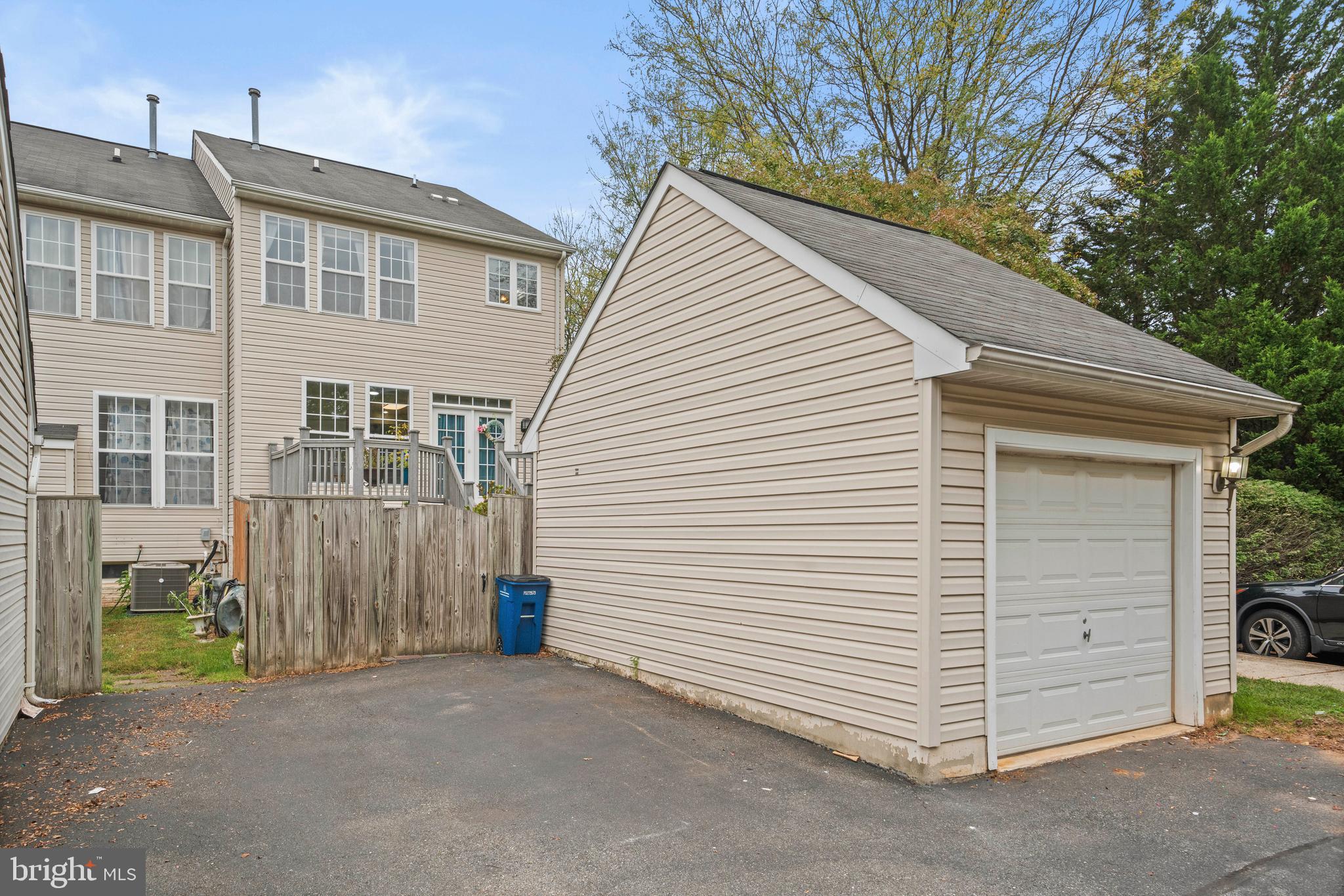 13800 Lullaby Road Germantown, MD 20874 - Photo 31 of 36 Gallery Image 31
