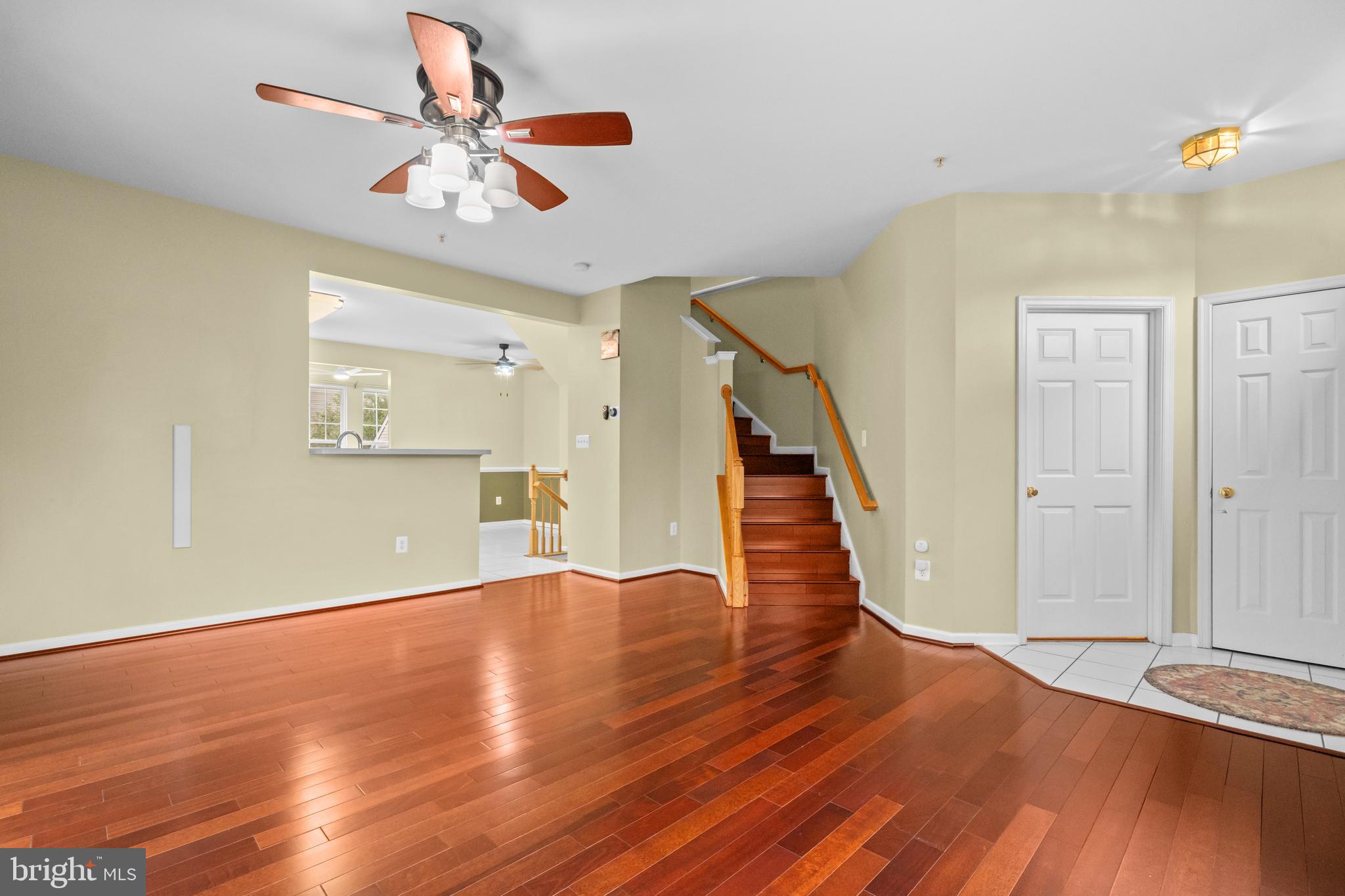 13800 Lullaby Road Germantown, MD 20874 - Photo 4 of 36 Gallery Image 4