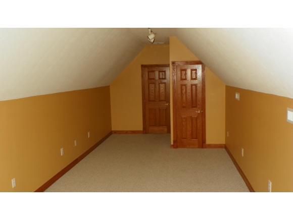 902 Ridgewood Court Connersville, IN 47331 - Photo 12 of 19 Gallery Image 12