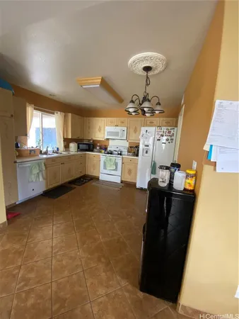 $3,500 | 91-1023 Kailoa Street, Ewa Beach, HI 96706