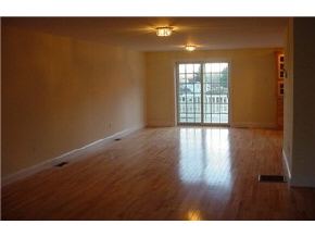 49 Varney Road, Unit 4 Wolfeboro, NH 03894 - Photo 5 of 6 Gallery Image 5