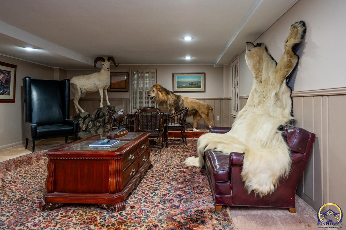 2824 Southwest Burlingame Road Topeka, KS 66611 - Photo 31 of 48