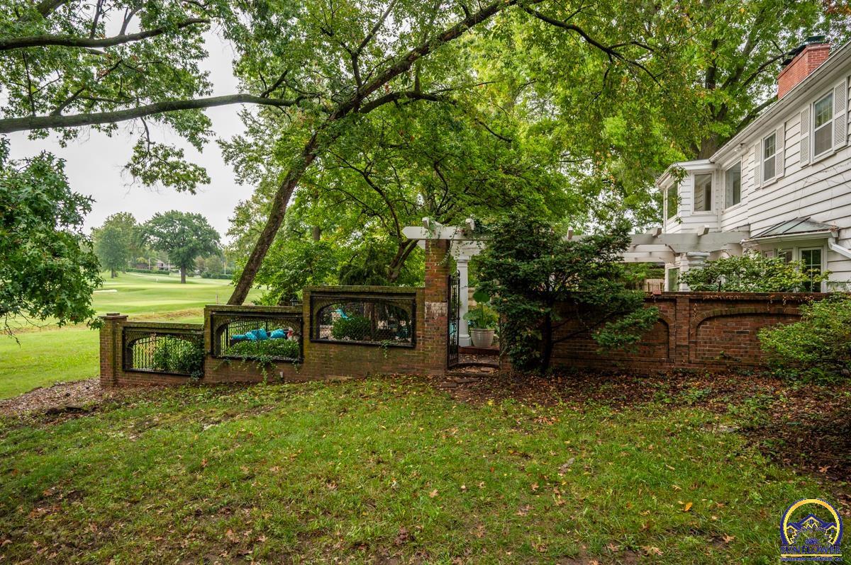 2824 Southwest Burlingame Road Topeka, KS 66611 - Photo 39 of 48