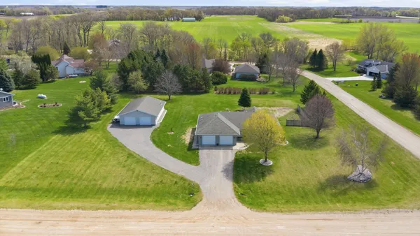 $450,000 | 19388 Memory Circle, Hutchinson, MN 55350