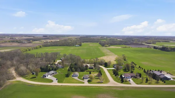 $450,000 | 19388 Memory Circle, Hutchinson, MN 55350