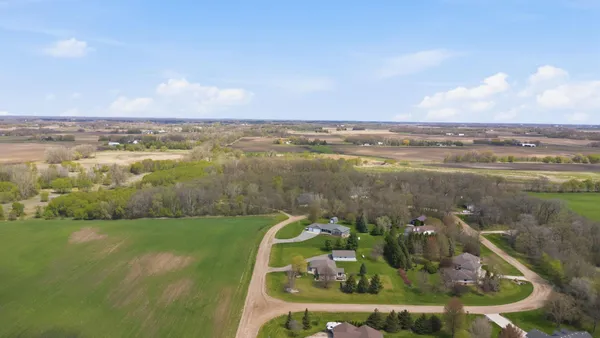 $450,000 | 19388 Memory Circle, Hutchinson, MN 55350
