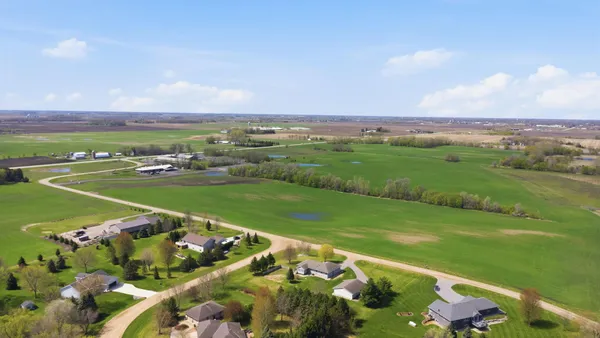 $450,000 | 19388 Memory Circle, Hutchinson, MN 55350
