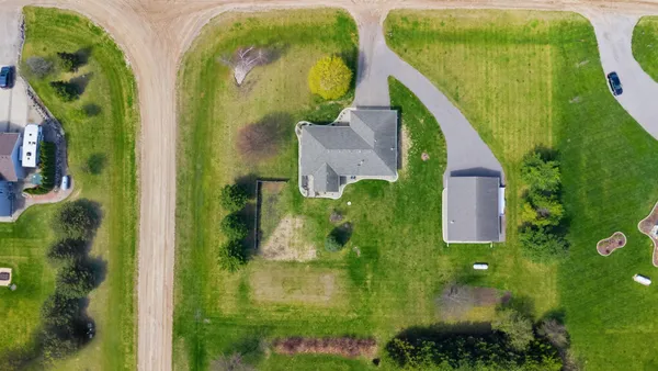 $450,000 | 19388 Memory Circle, Hutchinson, MN 55350