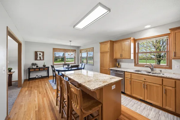 $450,000 | 19388 Memory Circle, Hutchinson, MN 55350