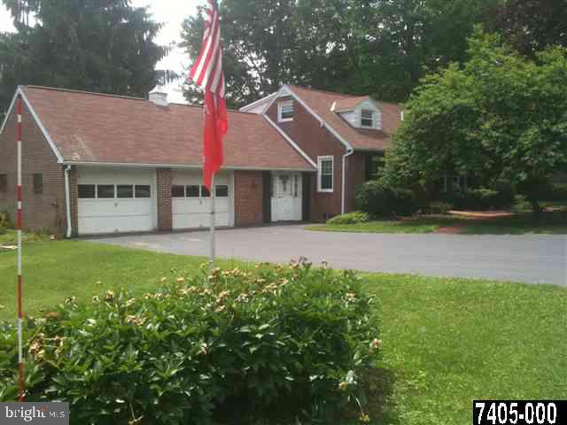 110 Scott Road York, PA 17403 - Photo 2 of 24 Gallery Image 2