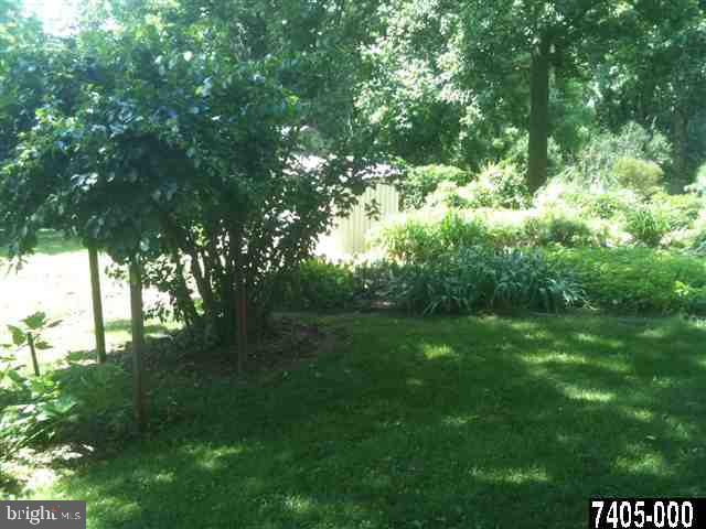 110 Scott Road York, PA 17403 - Photo 4 of 24 Gallery Image 4