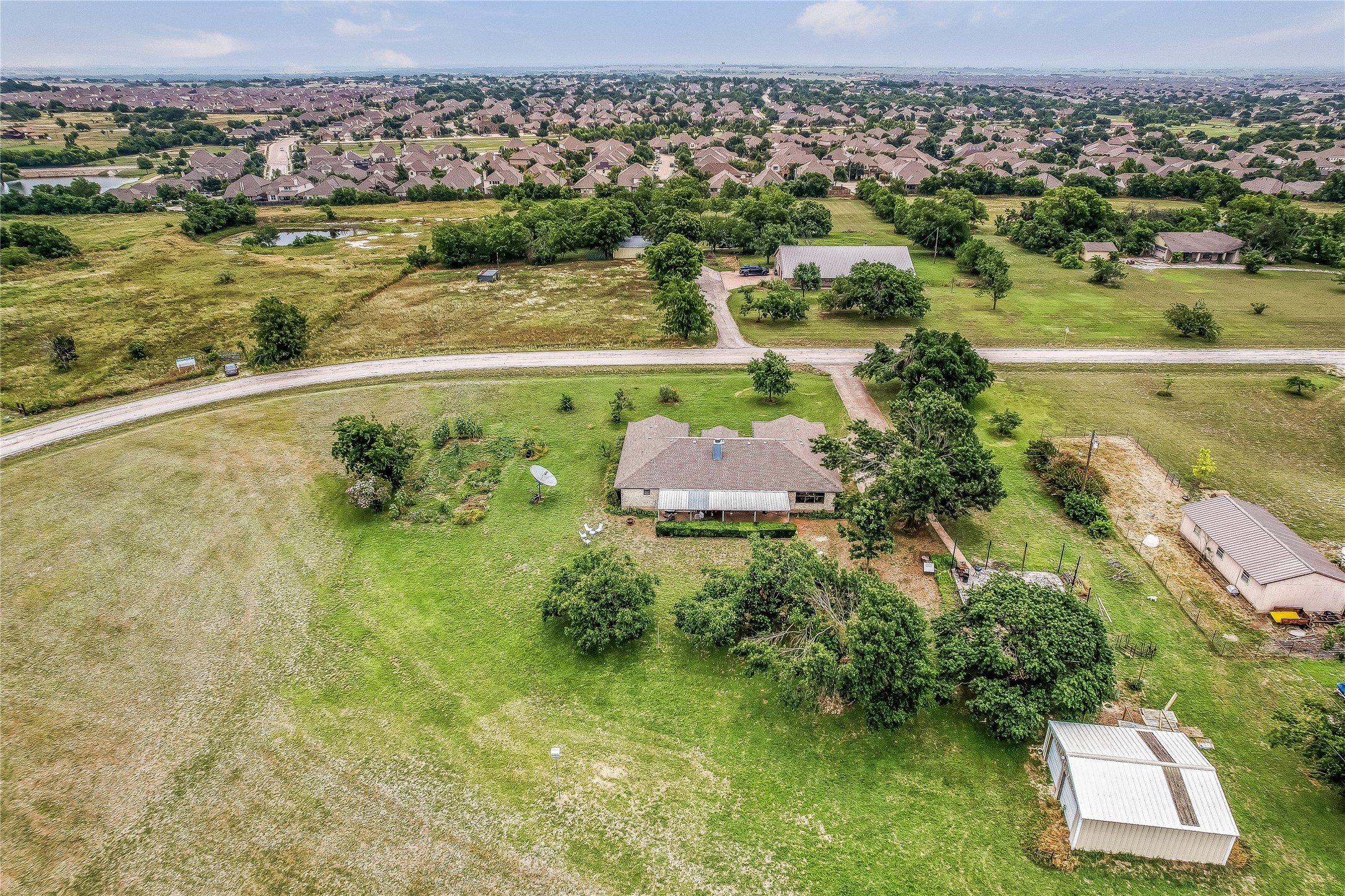 1931 Rowe Loop Pflugerville, TX 78660 - Photo 40 of 40 Gallery Image 40