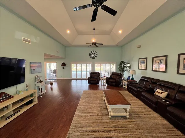 $725,000 | 1 Cloverdale Court South, Palm Coast, FL 32137