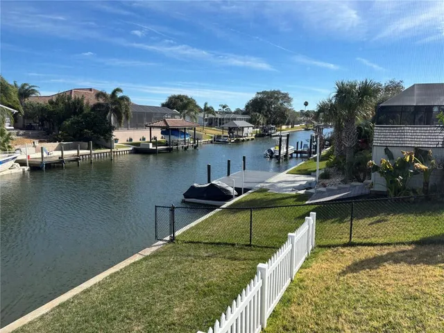 $725,000 | 1 Cloverdale Court South, Palm Coast, FL 32137