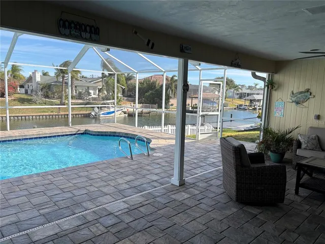 $725,000 | 1 Cloverdale Court South, Palm Coast, FL 32137