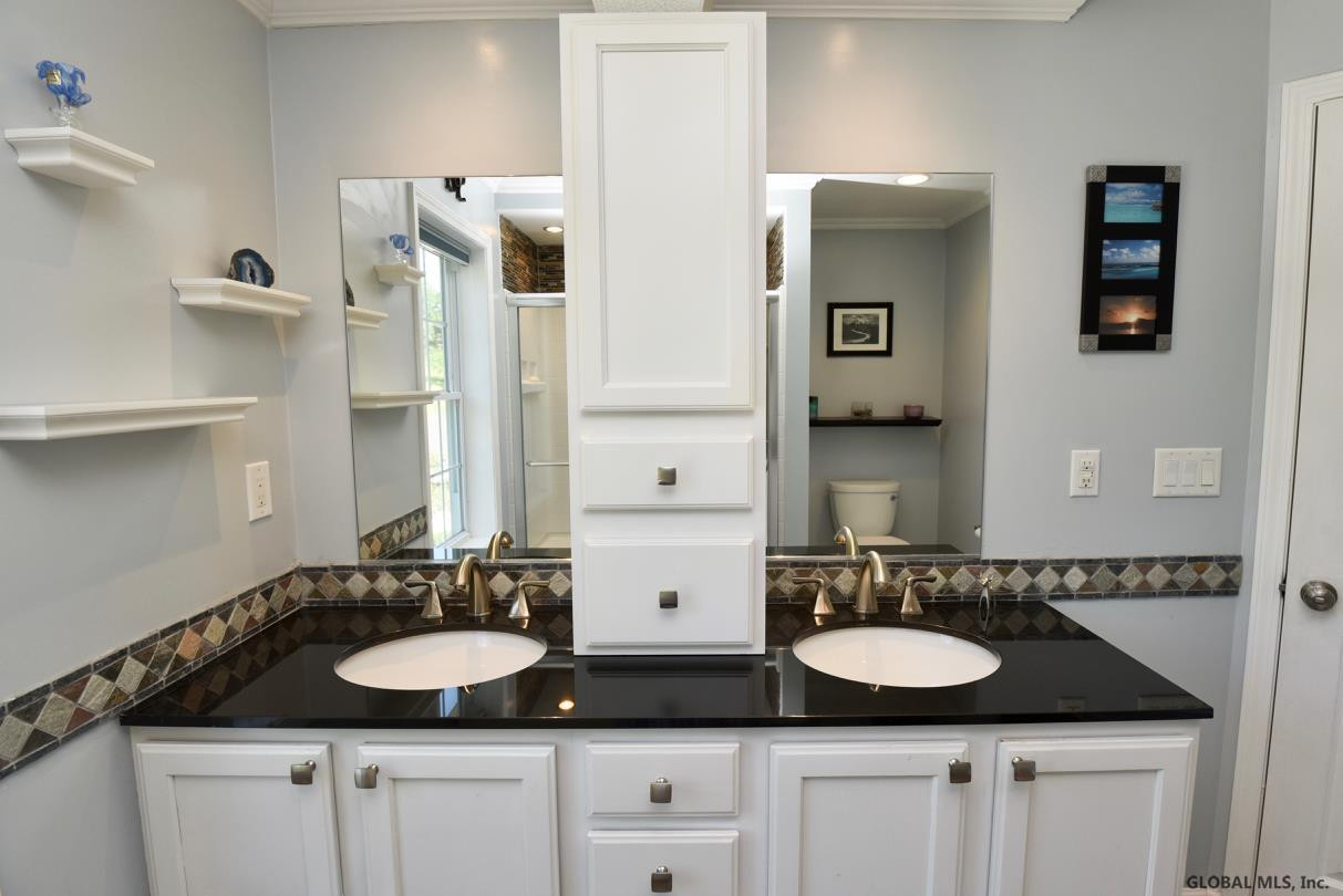 19 Danforth Road Halfmoon, NY 12118 - Photo 31 of 55 Photo 31