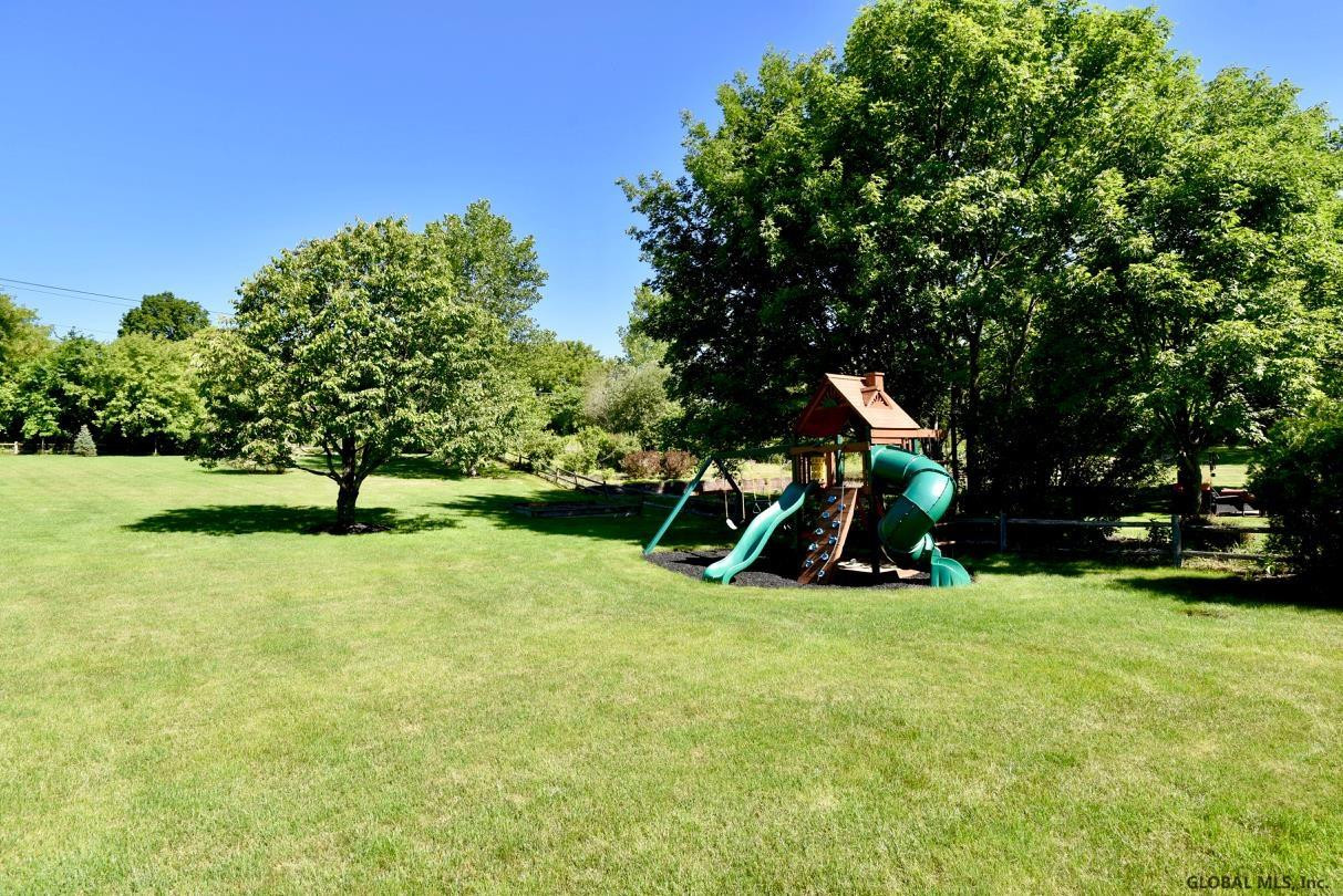 19 Danforth Road Halfmoon, NY 12118 - Photo 50 of 55 Photo 50