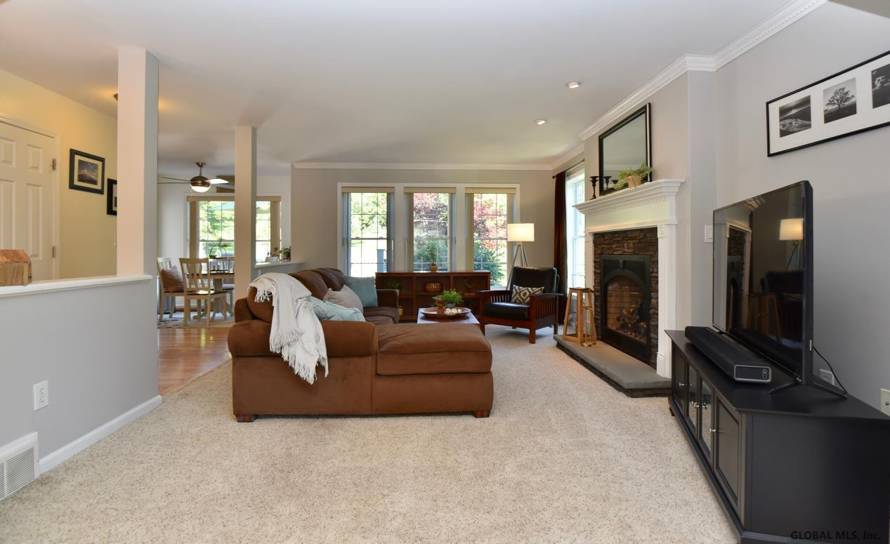 19 Danforth Road Halfmoon, NY 12118 - Photo 7 of 55 Photo 7