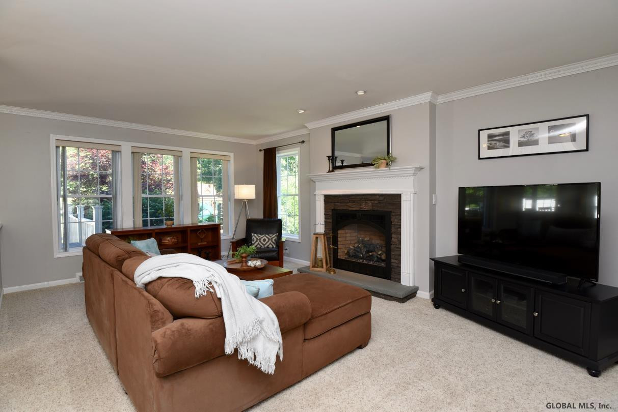 19 Danforth Road Halfmoon, NY 12118 - Photo 8 of 55 Photo 8