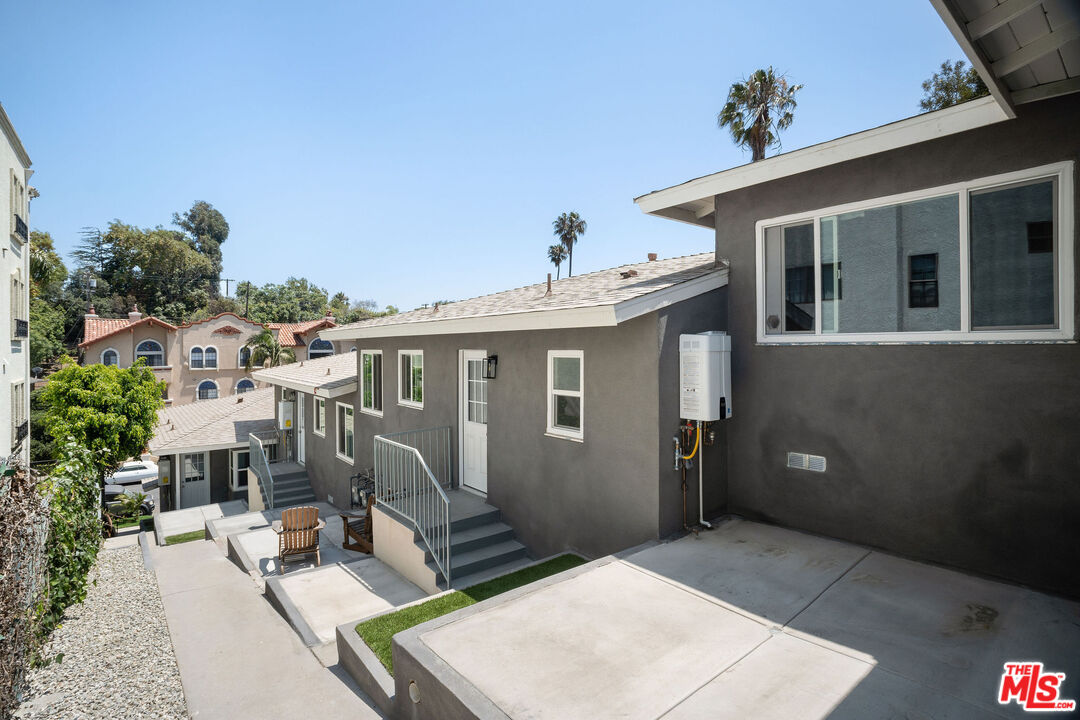 7131 Ramsgate Avenue Los Angeles, CA 90045 - Photo 21 of 25