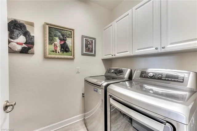 a view of utility room