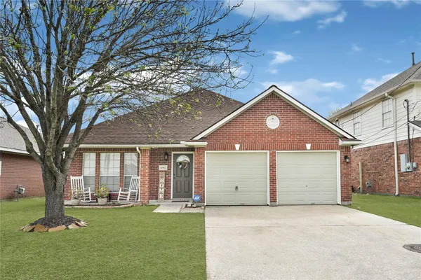 $1,900 | 10812 Hartsook Street, Houston, TX 77034