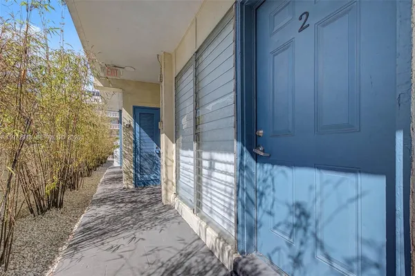 a view of a pathway of a house