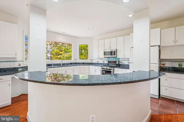 $1,795,000 | 308 Sinegar Place, Sterling, VA 20165