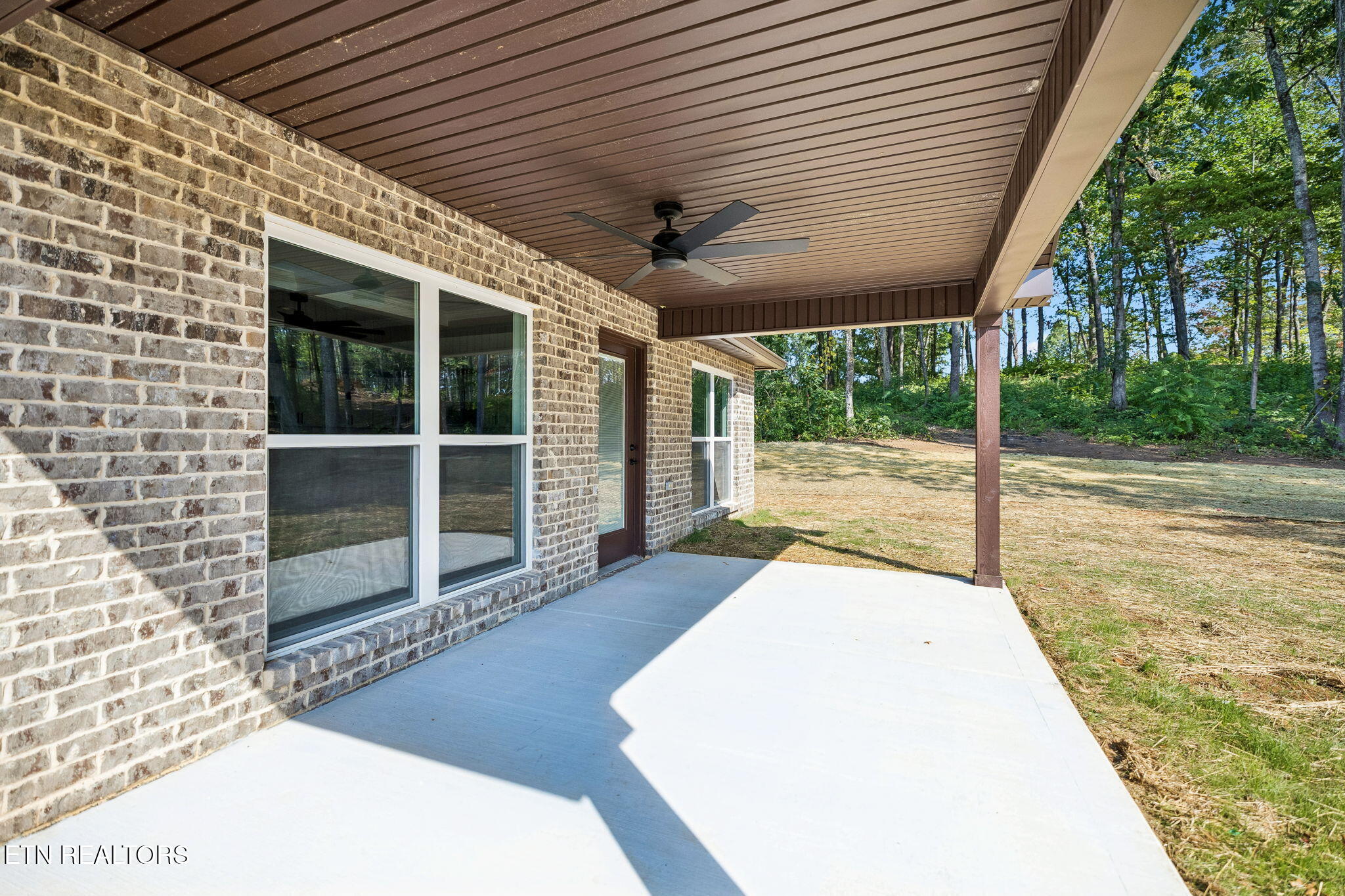 802 Johnson Road Maryville, TN 37804 - Photo 37 of 43 Covered front porch
