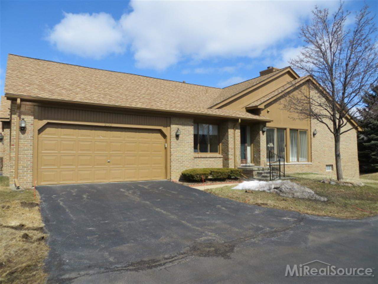 2130 London Bridge Drive Rochester, MI 48307 - Photo 1 of 19 31185616.JPG