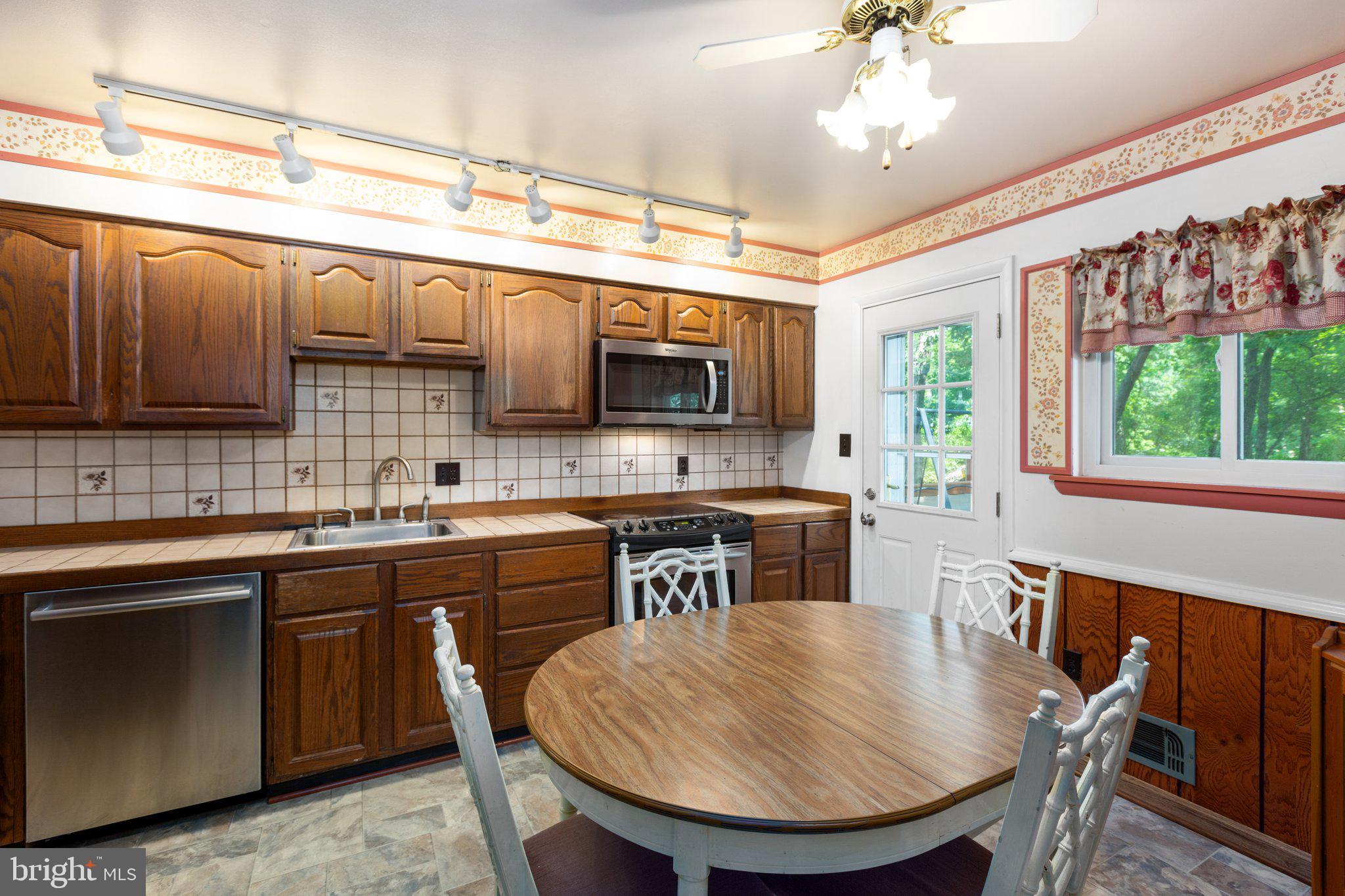 4402 Old Mill Road Alexandria, VA 22309 - Photo 4 of 52 Gallery Image 4
