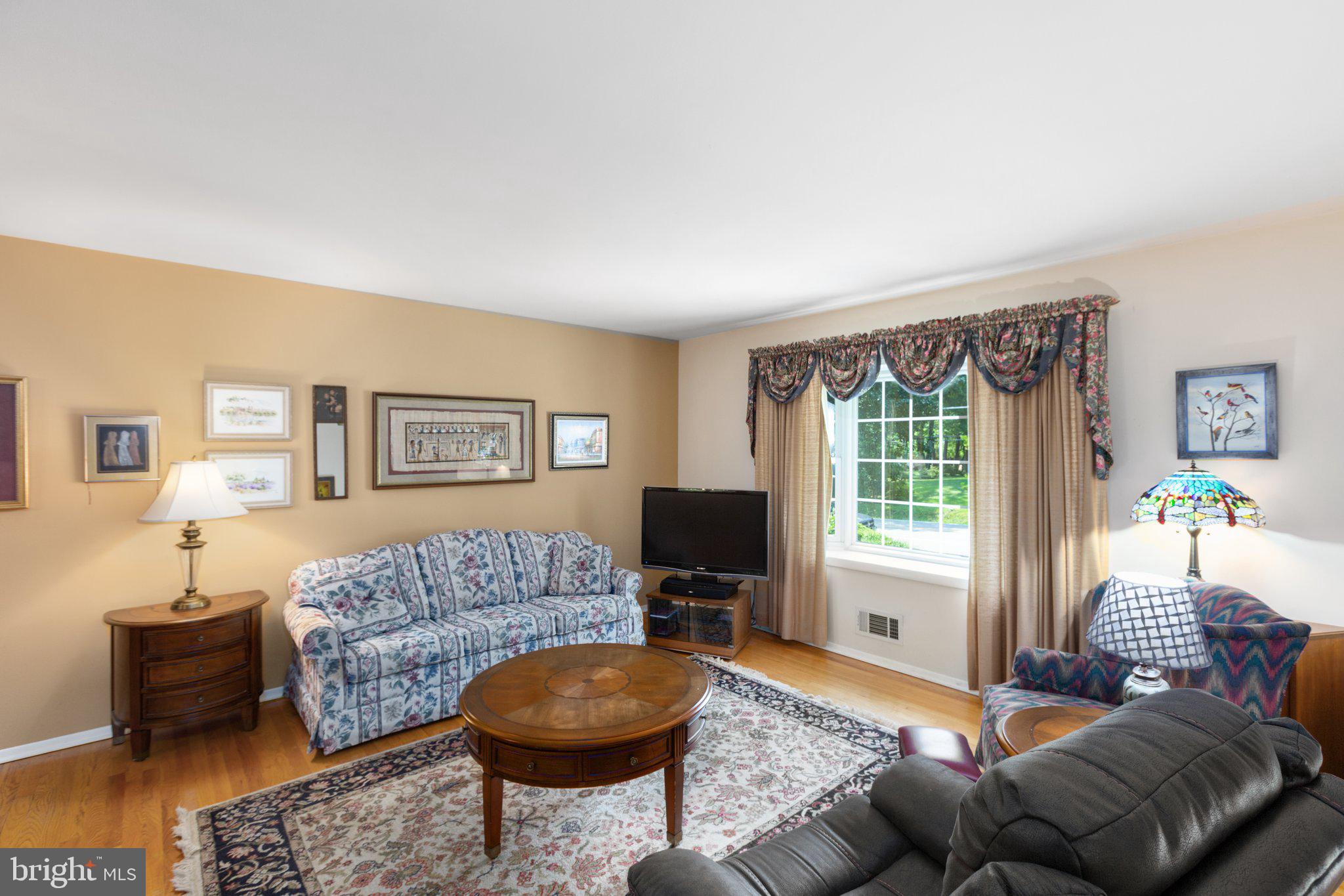 4402 Old Mill Road Alexandria, VA 22309 - Photo 6 of 52 Gallery Image 6