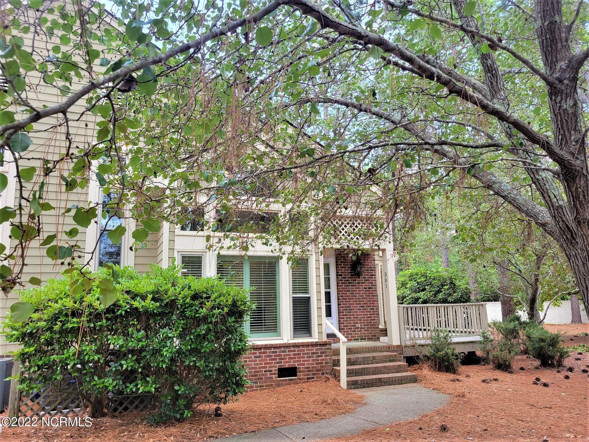 301 Hampton Drive Pinehurst, NC 28374 - Photo 3 of 49 20220708_135650