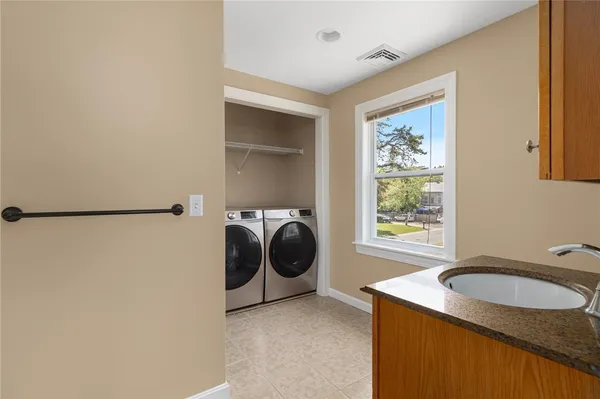 $2,200 | 275 Union Avenue, Unit 2, Burrillville, RI 02859