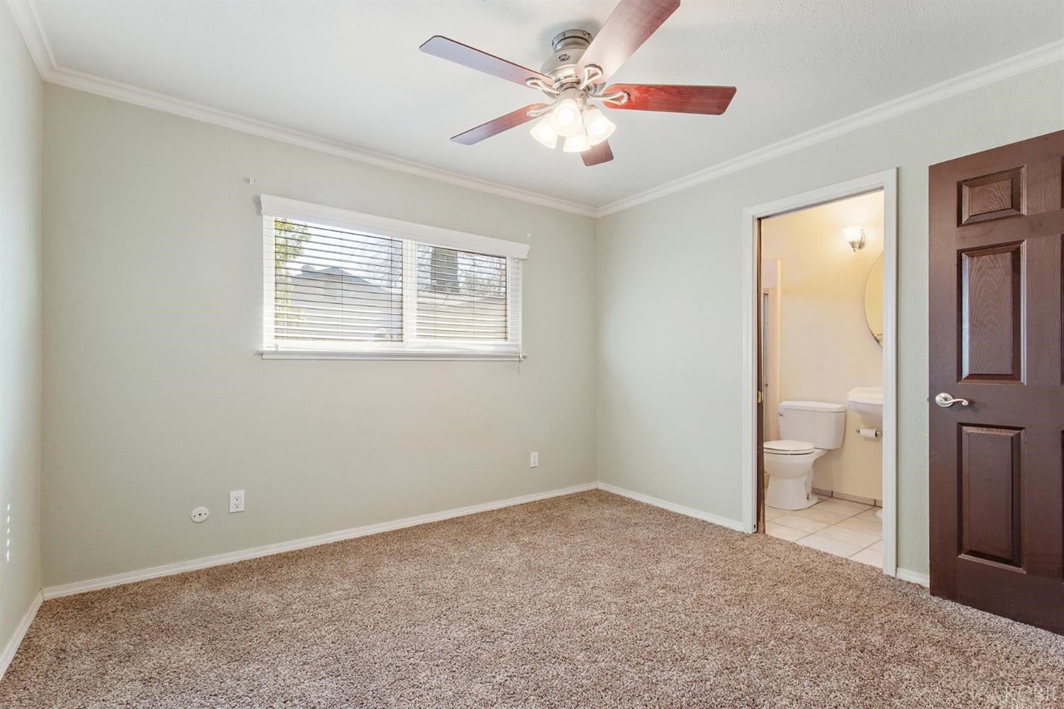 2893 Merlan Way Hanford, CA 93230 - Photo 19 of 30 Gallery Image 19