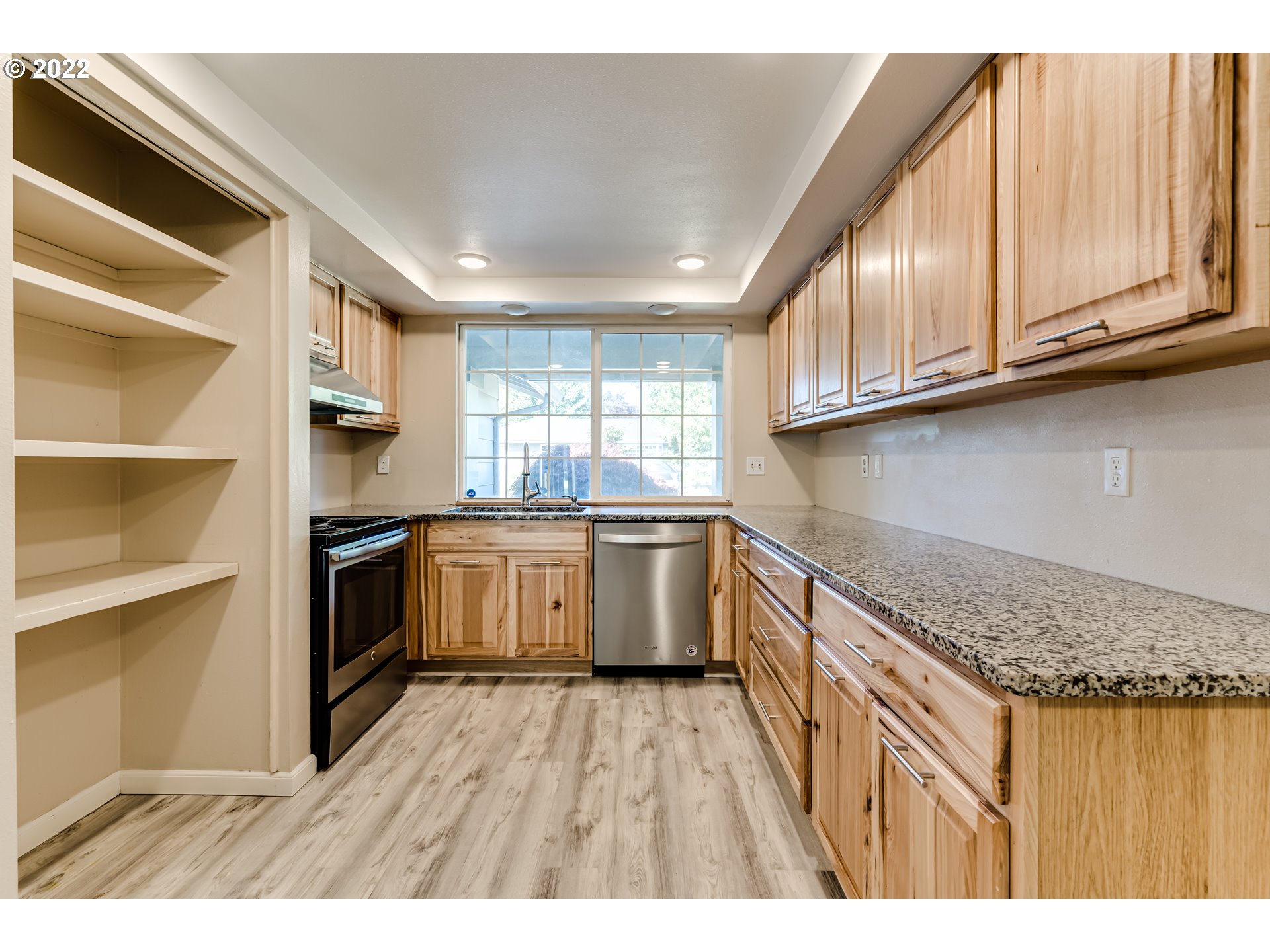 2327 Don Street Springfield, OR 97477 - Photo 12 of 31 Kitchen