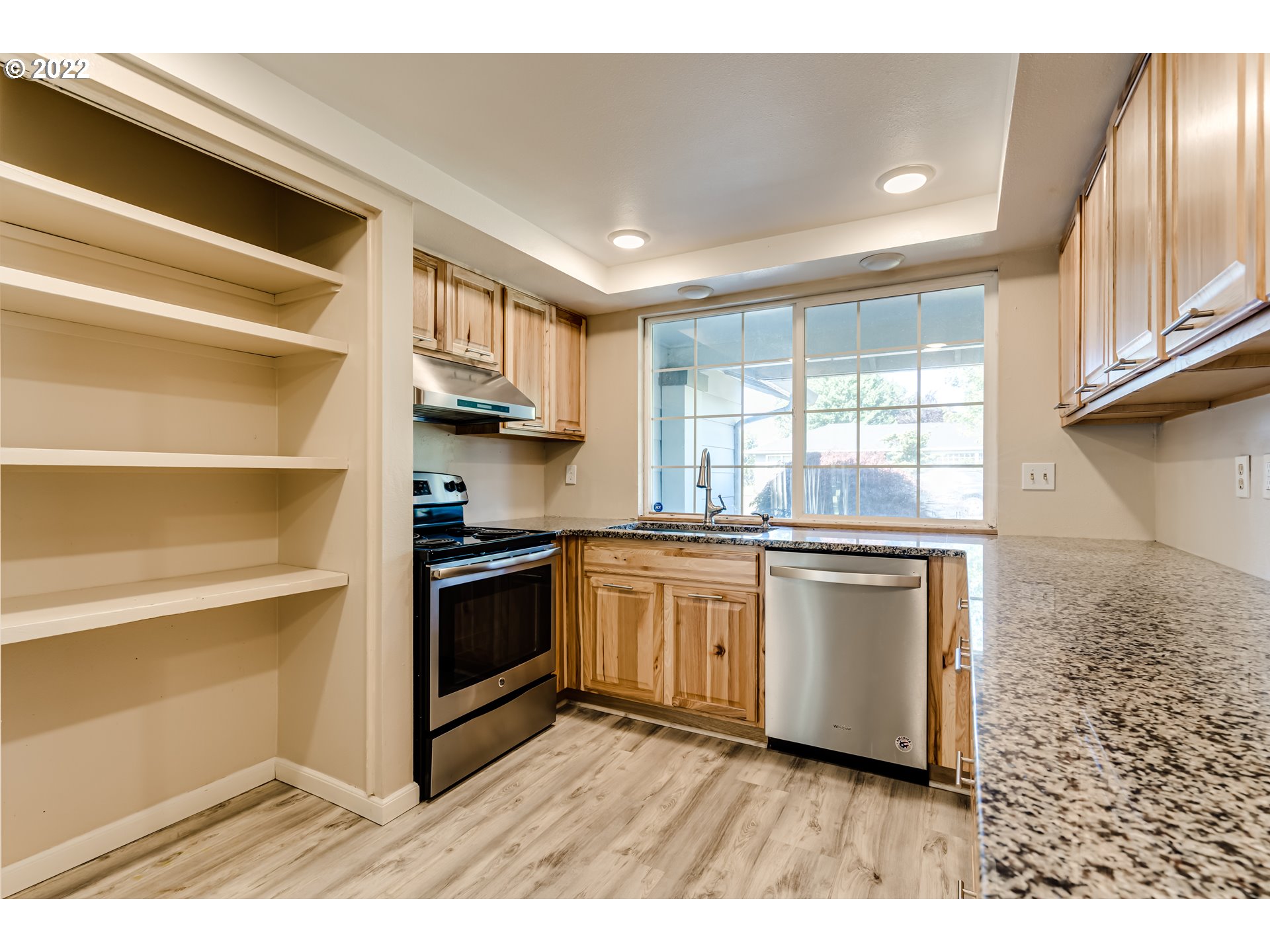 2327 Don Street Springfield, OR 97477 - Photo 13 of 31 Kitchen