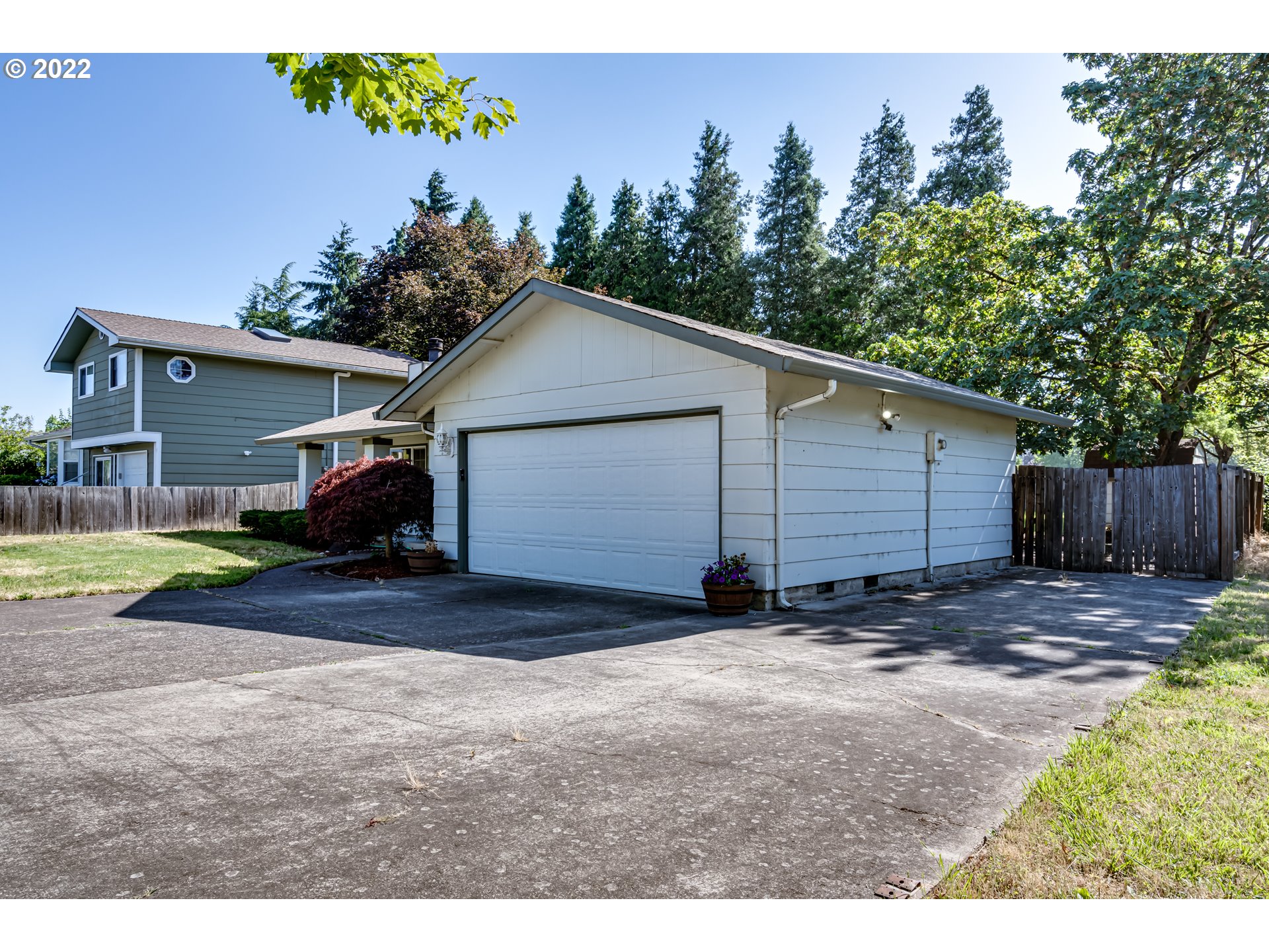 2327 Don Street Springfield, OR 97477 - Photo 2 of 31 Exterior