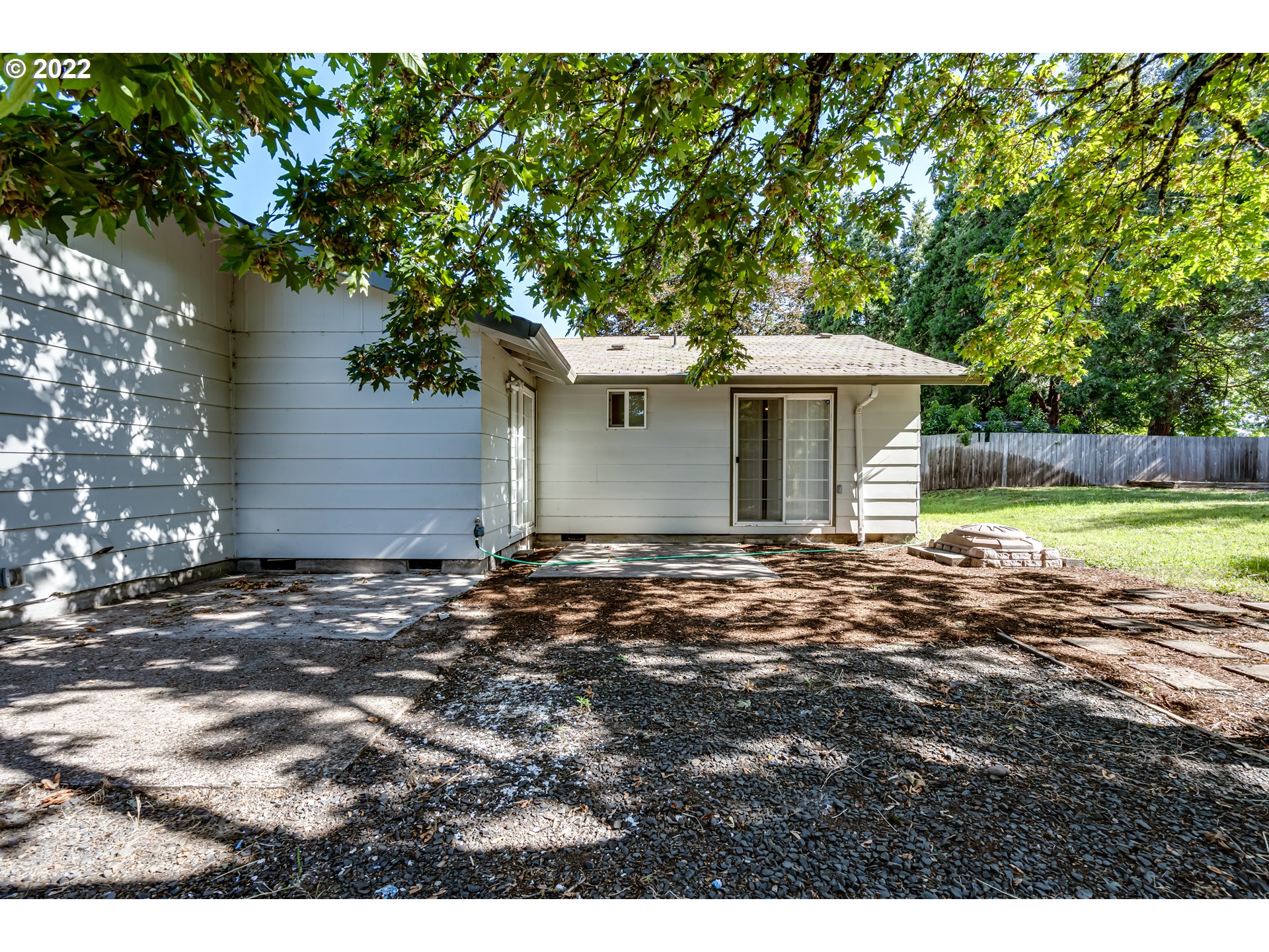 2327 Don Street Springfield, OR 97477 - Photo 28 of 31 Backyard