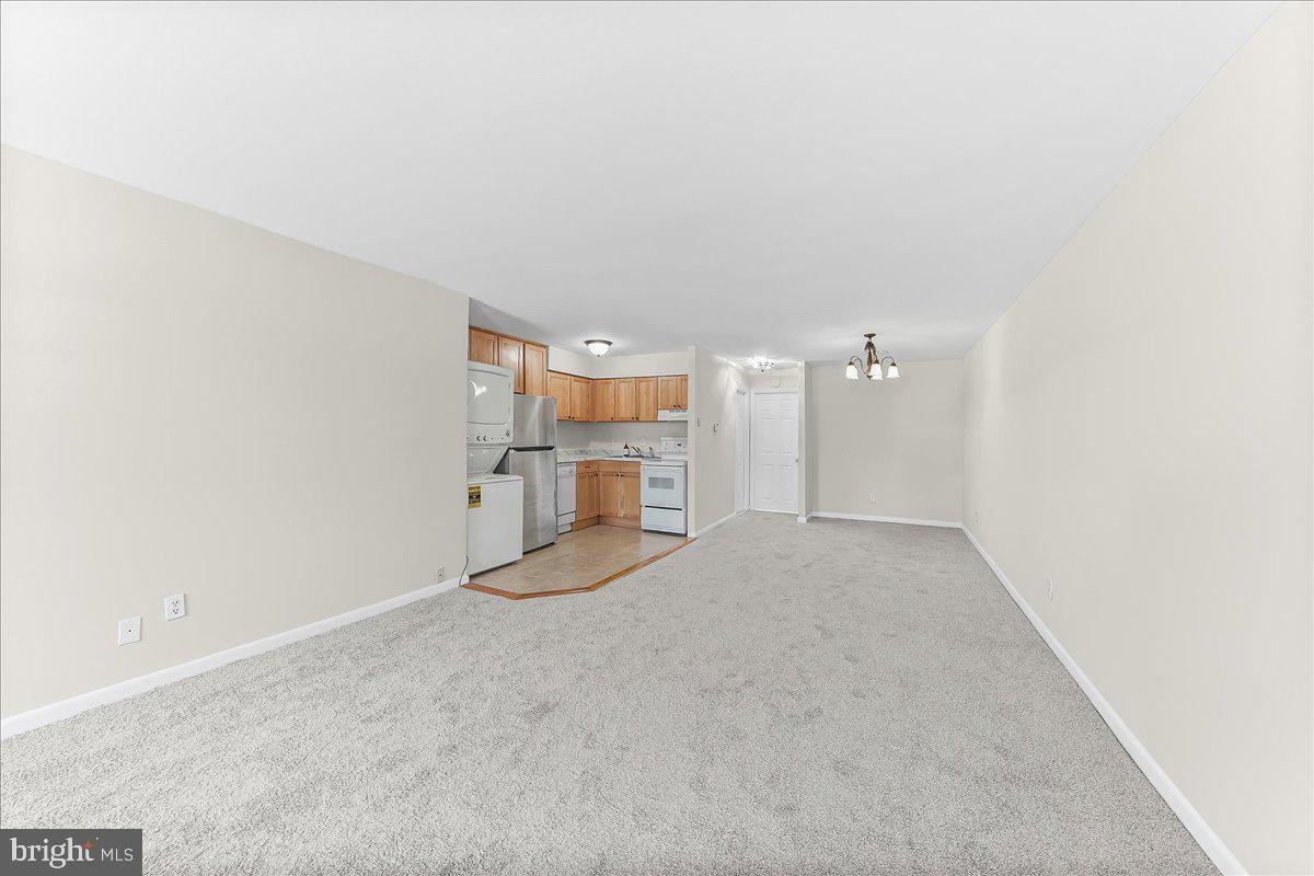 4701 Pennell Road, Unit D8 Aston, PA 19014 - Photo 7 of 25 Open space view
