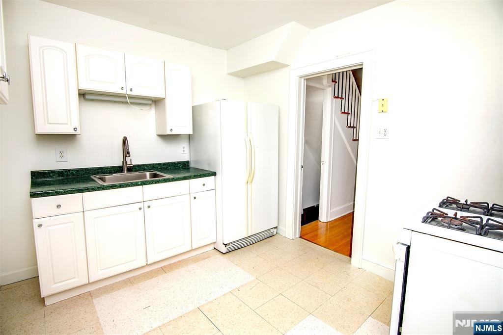 16 Wolcott Road Dumont, NJ 07628 - Photo 11 of 24 Gallery Image 11