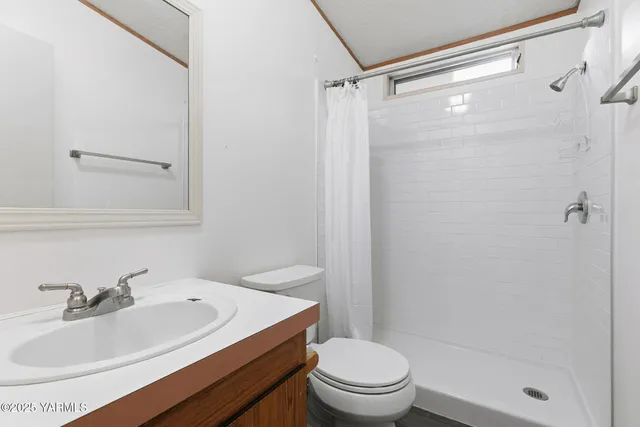 $68,000 | 8301 Tieton Drive, Unit 40, Yakima, WA 98908