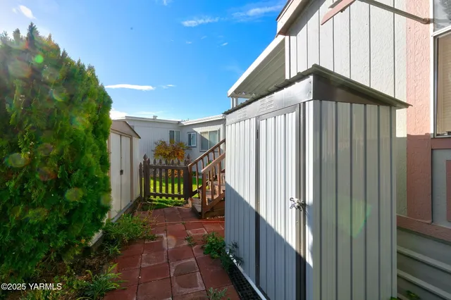 $68,000 | 8301 Tieton Drive, Unit 40, Yakima, WA 98908