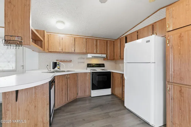 $68,000 | 8301 Tieton Drive, Unit 40, Yakima, WA 98908