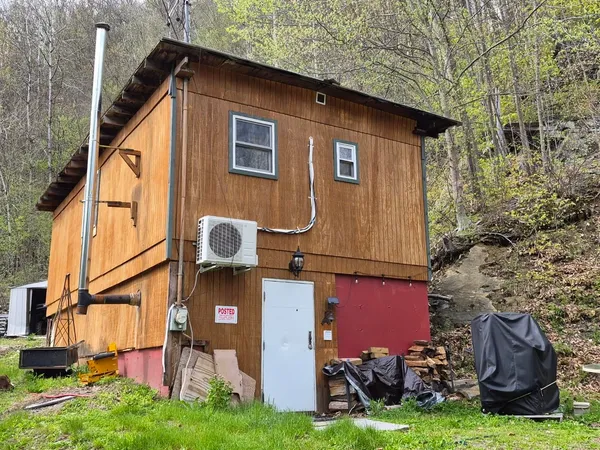 $260,000 | 319 River Road South, Putney, VT 05346