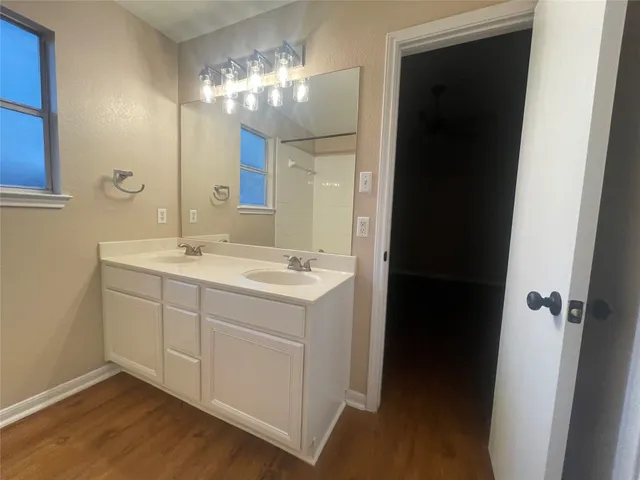 $2,000 | 326 Katy Crossing, Georgetown, TX 78626