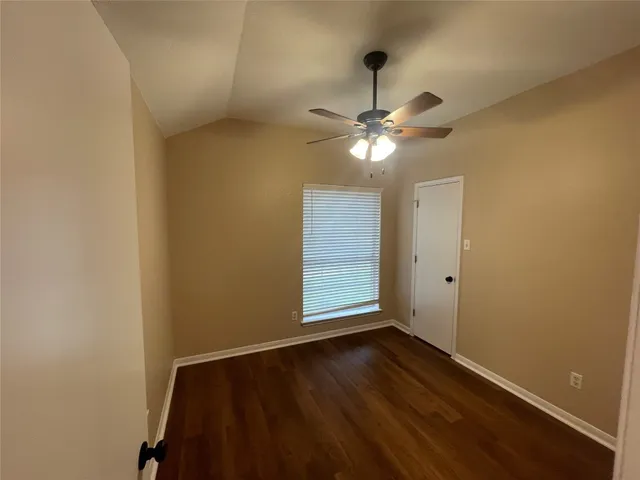 $2,000 | 326 Katy Crossing, Georgetown, TX 78626