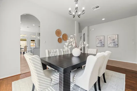 $395,000 | 2707 Oak Pass Court, Conroe, TX 77385