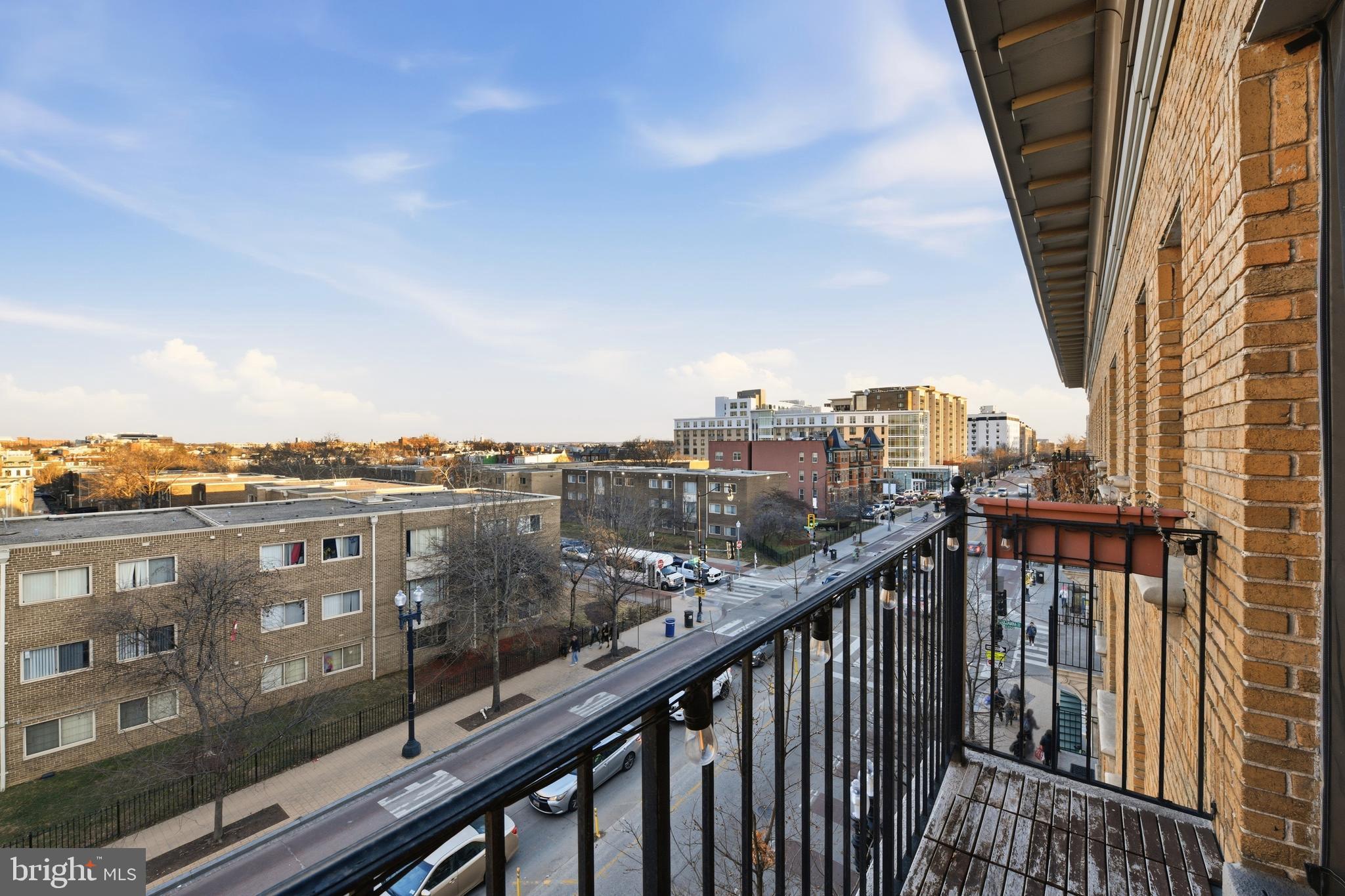 1401 Columbia Road Northwest, Unit 414 Washington, DC 20009 - Photo 24 of 39