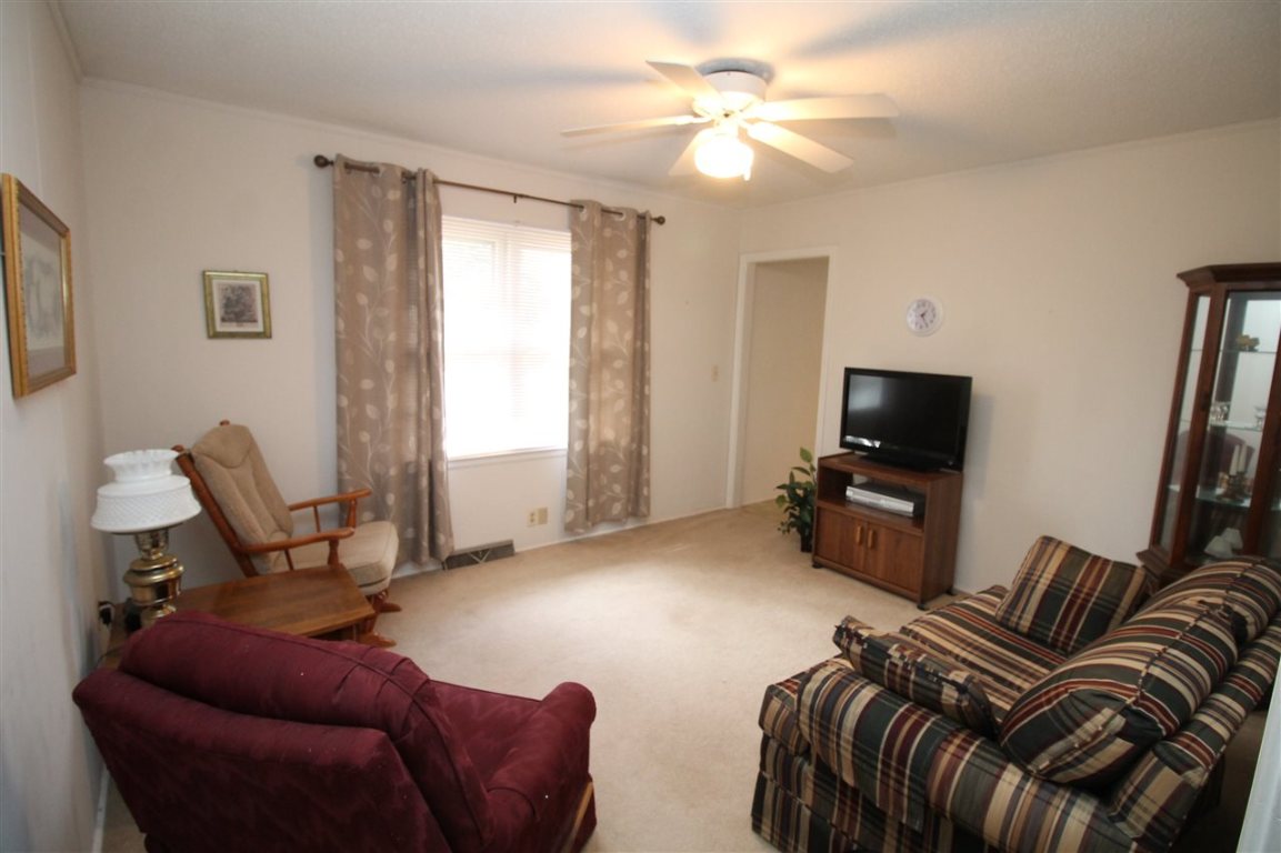 303 Shadow Lane Seneca, SC 29678 - Photo 17 of 31 Gallery Image 17